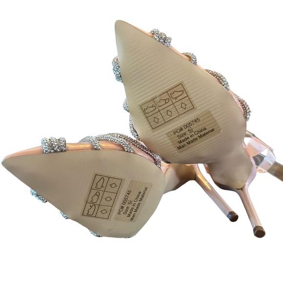 Journee Collection Eleora Pump Rhinestone Details Stiletto Heel NEW Size 5.5 - Picture 10 of 11